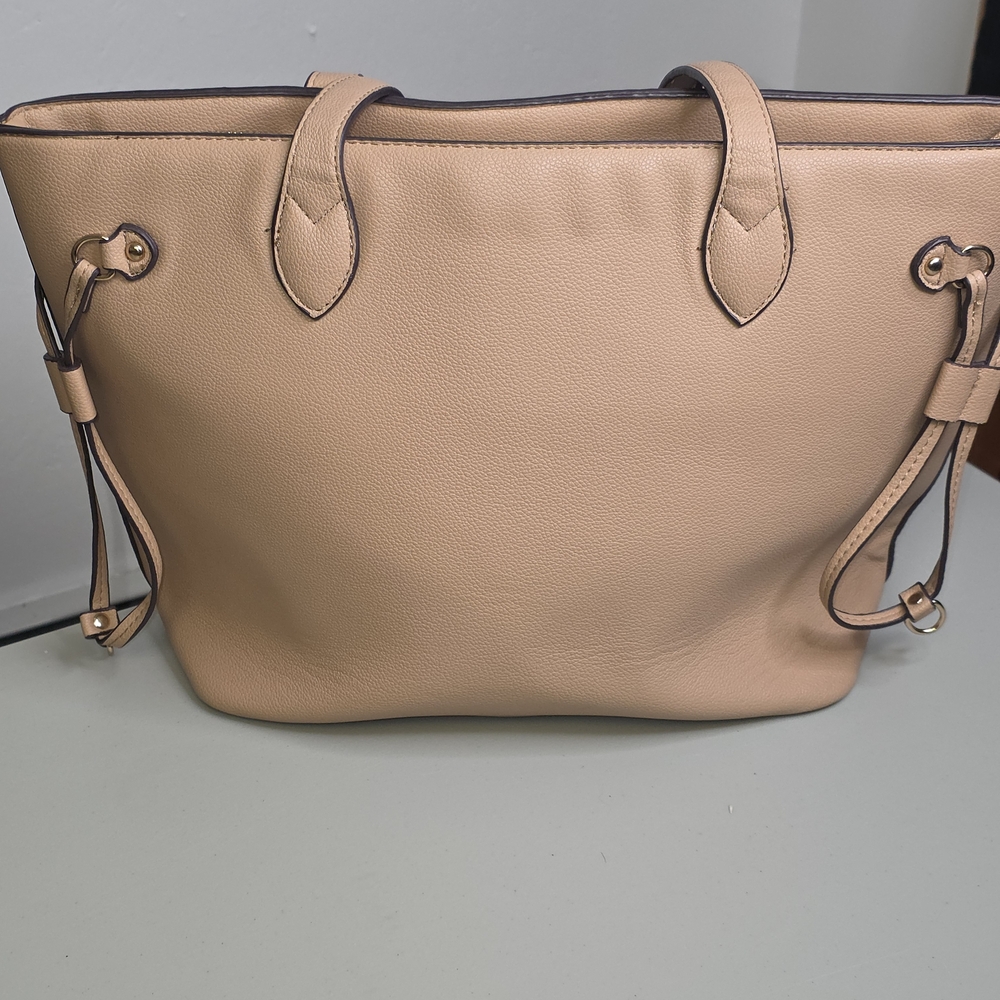 Hawthorne Tote Bag Camel Color Includes A Wristlet As Well